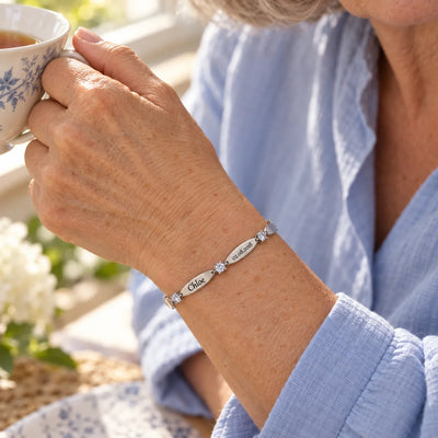 Love Links™ personalized bracelet engraved with names
