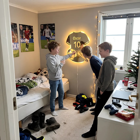 LumiGoal™ – Personalized LED Mirror Jersey