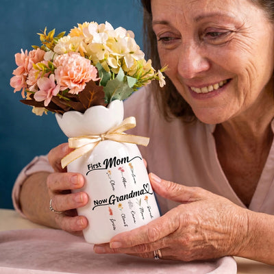 Blooming Names™ personalized ceramic family vase with names
