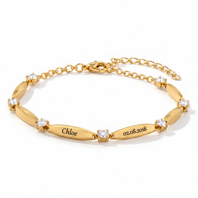 Love Links™ personalized bracelet engraved with names
