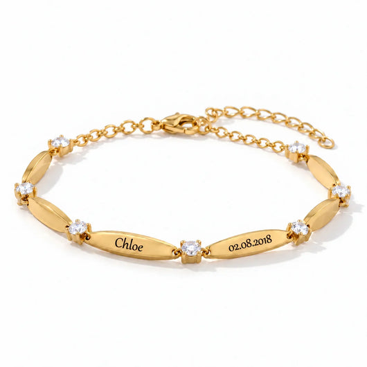 Love Links™ personalized bracelet engraved with names
