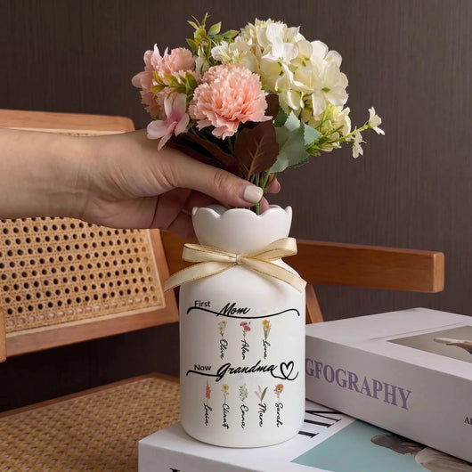 Blooming Names™ personalized ceramic family vase with names